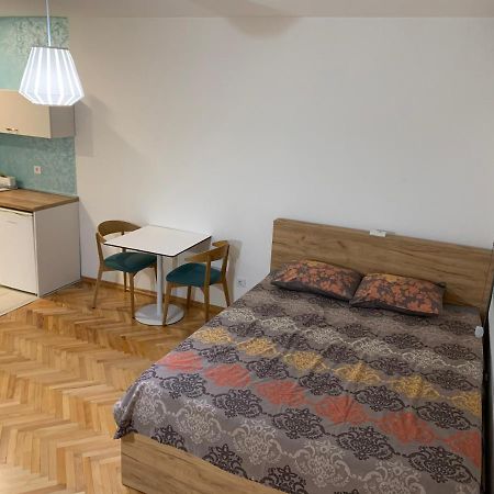 Clock Tower Apartments Podgorica Extérieur photo