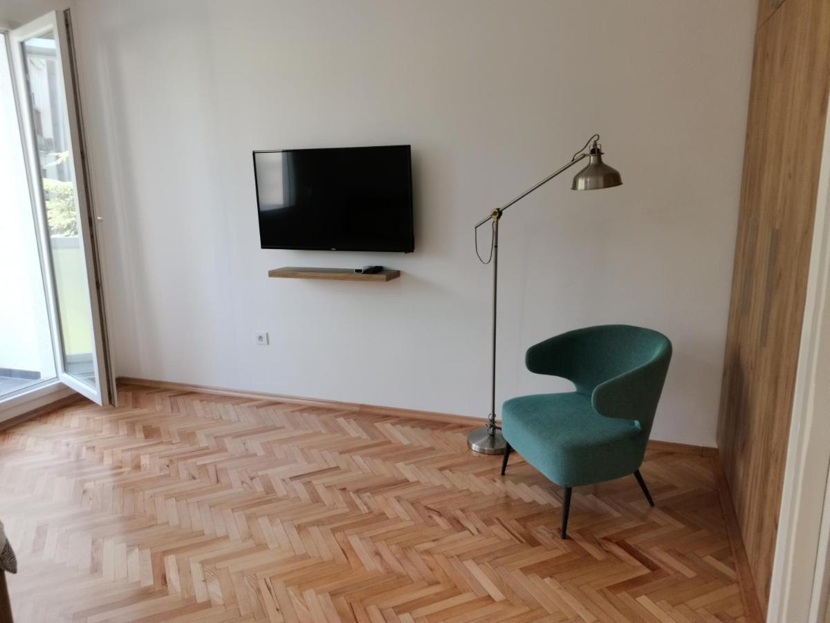 Clock Tower Apartments Podgorica Extérieur photo